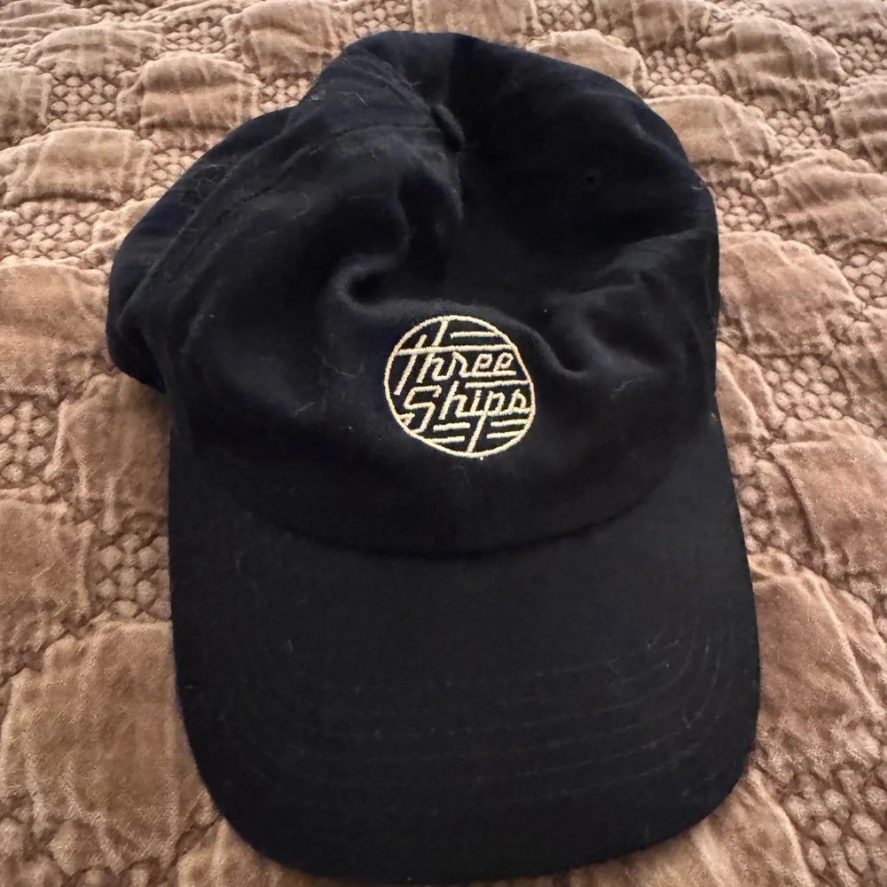 Three Ships Black Cap- Vintage Style Coffee Shop Hat 🖤